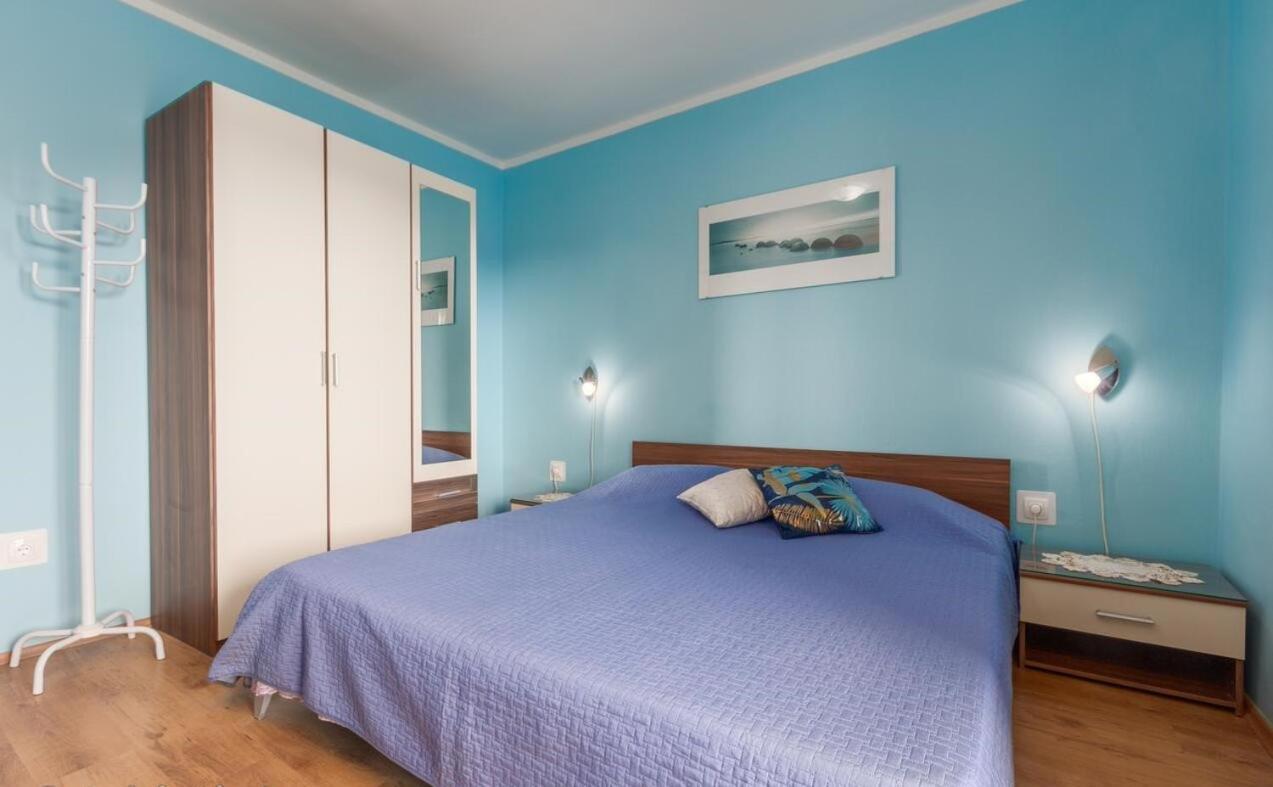 Spacious New App For 5 Persons, Close Beach&City Poreč Extérieur photo